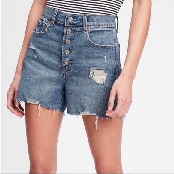 GAP Pants - GAP 2020 high rise button fly distressed denim short 3.5” inseam‎